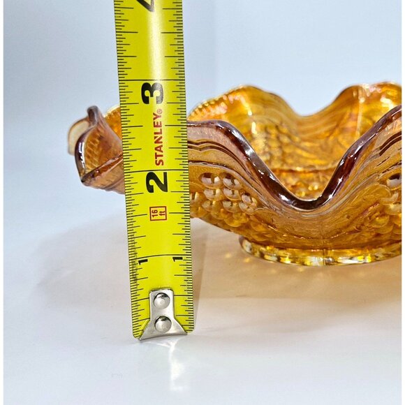 Imperial Glass Marigold Pressed grapes pattern scalloped bowl - Picture 5 of 5